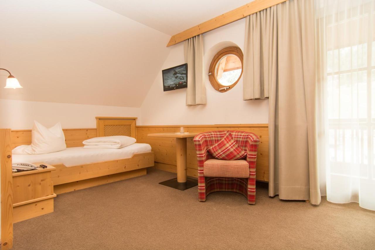 Hotel Montana Ішгль Екстер'єр фото